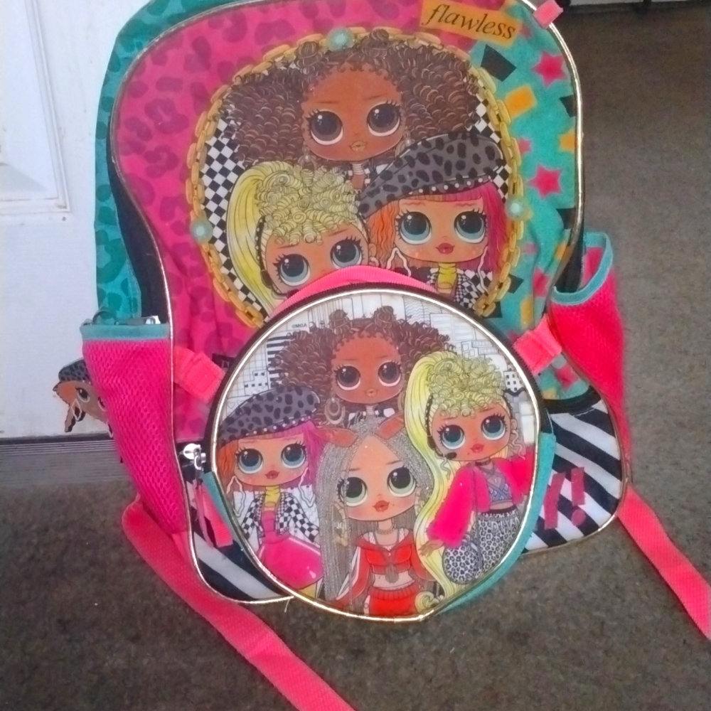 Omg dolls backpack and lunchbox
